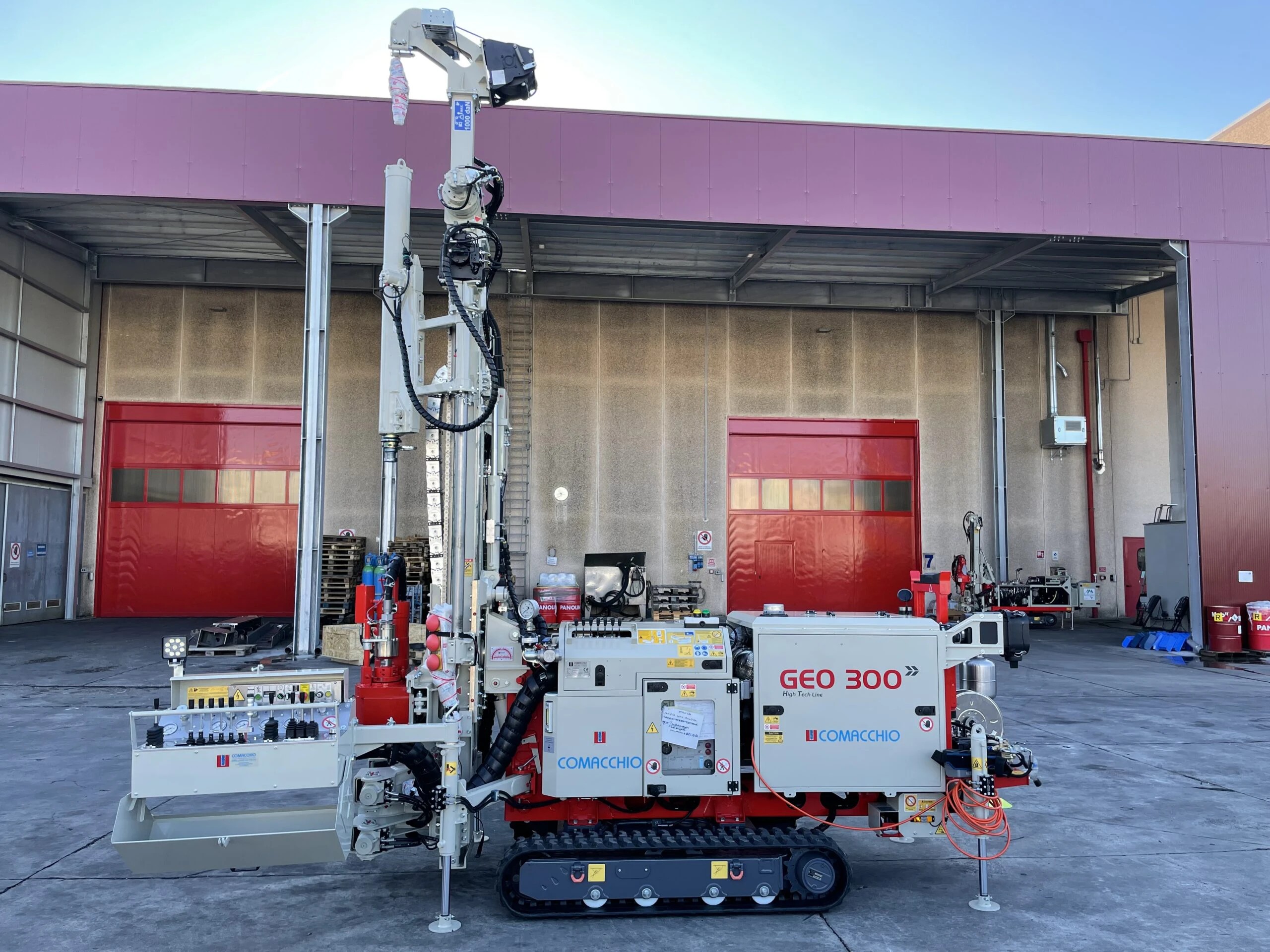 GEO 300 Comacchio: compact drill rig ideal for core drilling GEO 300 Comacchio: compact drill rig ideal for core drilling
