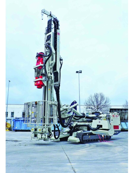 MC15P Comacchio: high-power drill for foundation works