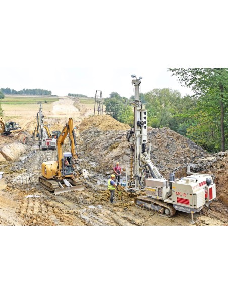 MC15P Comacchio: high-power drill for foundation works