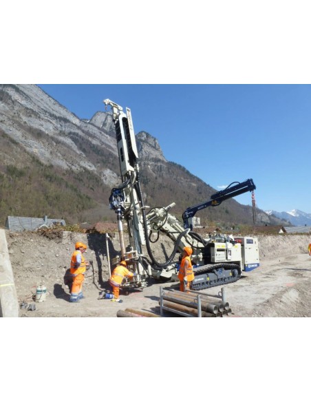 MC20 Comacchio: versatile drill rig for civil engineering