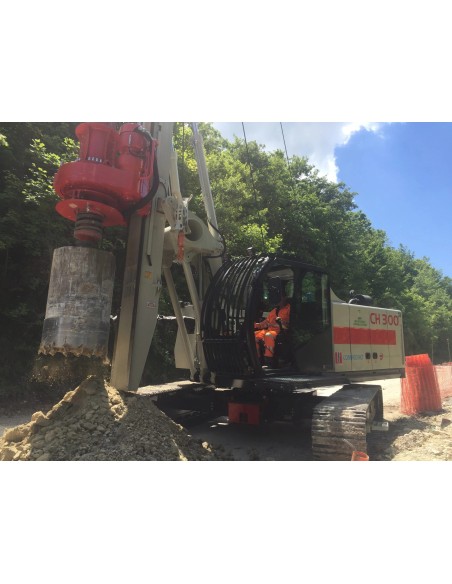 CH 300 Comacchio : foreuse compacte pour pieux grand diamètre