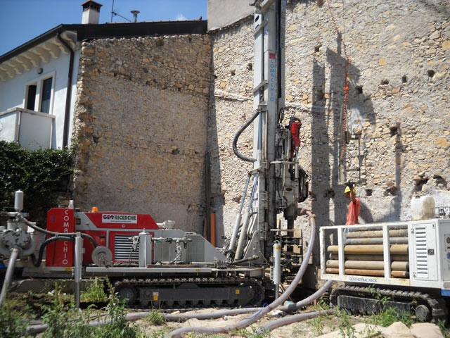 GEO 900 GT: high-performance dual head geothermal drill GEO 900 GT: high-performance dual head geothermal drill