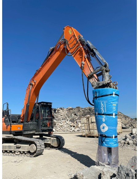 Hushtec: noise covers for rock breakers and demolition sites